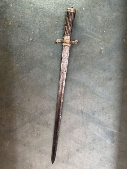 Dague de chasse poignée ébène et argent,...