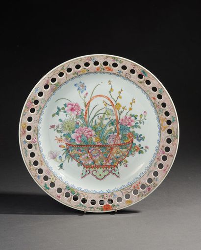 
CHINE - XIXe siècle




Plat en porcelaine...