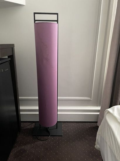 Metal structure lamp with a mauve shade