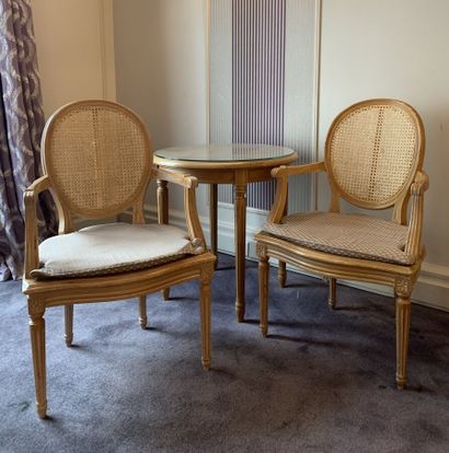 Pair of medallion armchairs in natural wood,...