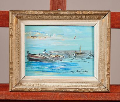 Antiero

The port of Antibes

Oil on cardboard

10...