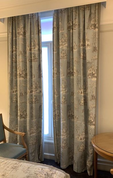 Pair of lined curtains, patterns of toile...