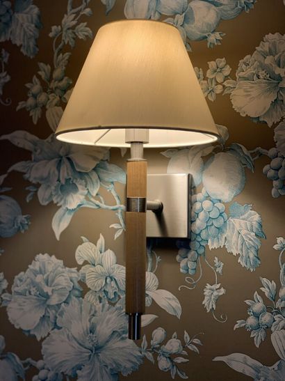 Three sconces in natural wood and metal (A...