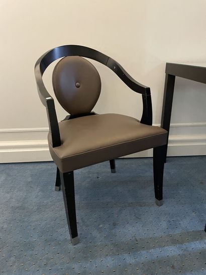Pair of gondola chairs upholstered in taupe...