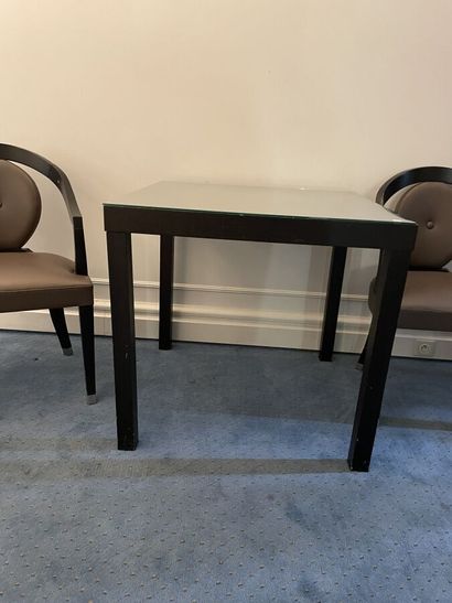 Square wooden table, black tinted mirror...
