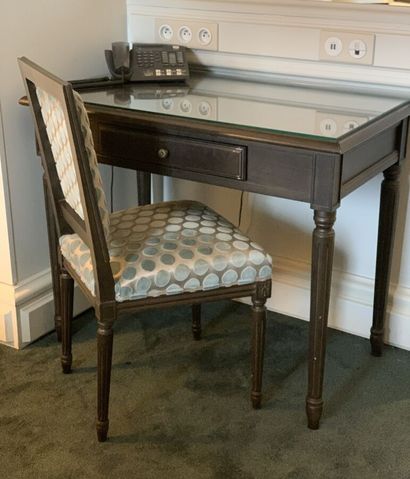 Small desk in dark stained wood and veneer...