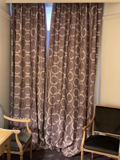 Pair of lined curtains decorated with mauve...