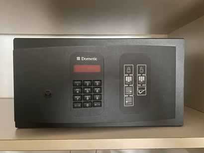 Petit coffre-fort à code à clavier de marque...
