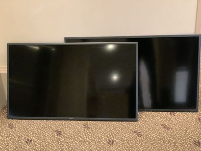 Deux téléviseurs écran plat SAMSUNG avec...