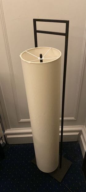 Lampe à deux montants métalliques, à deux...