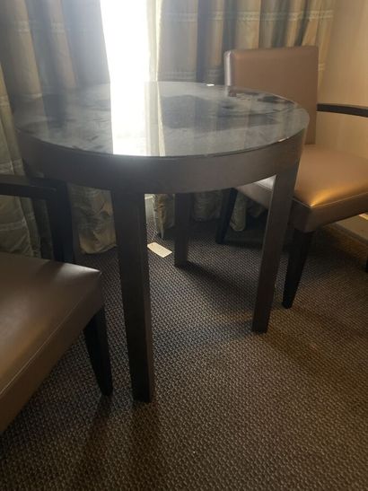 Table ronde en bois, surface en miroir teinté...