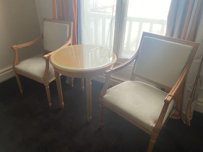 Set of living room furniture including a...