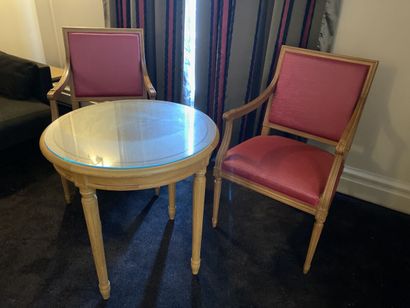 Set of living room furniture including a...