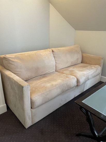 Convertible sofa (tasks)

Dimensions: 100...