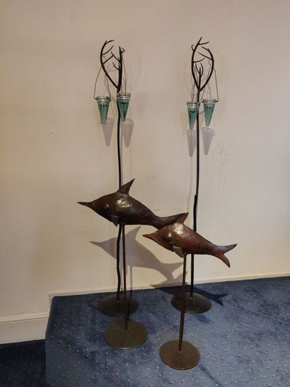 Lot of decorative objects: Metal fish sculptures...