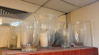 
Lot de vases décoratifs 
