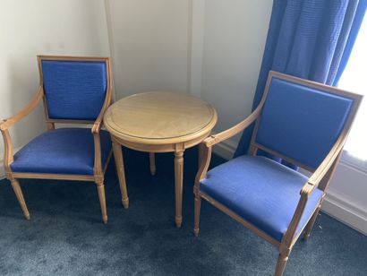 Set of living room furniture including a...