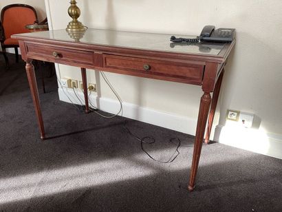 Louis XVI style desk 

Dimensions : 74 x...