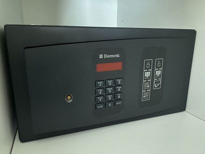 Small code safe with keyboard brand DOMETIC

Dimensions...