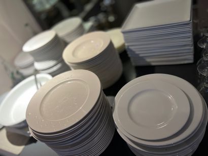 
Lot d'assiettes diverses dont Chef Somm...