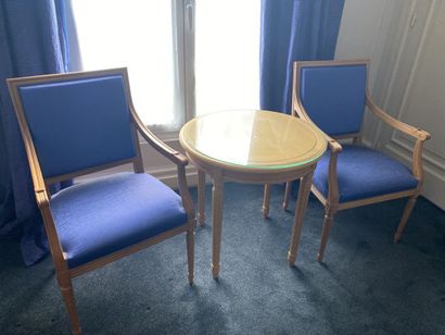 Set of living room furniture including a...