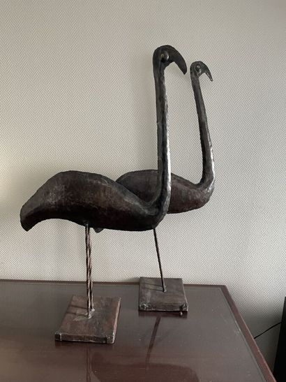 Two sculptures birds in metal