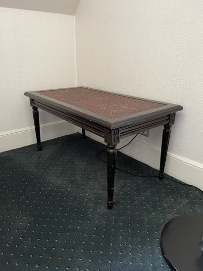 Louis XVI style suitcase holder 

Width :...