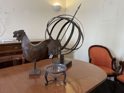 Lot of decorative objects: an armillary sphere,...