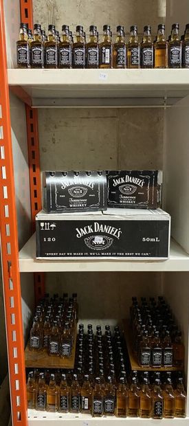 Large batch of 5cl Jack Daniels whisky mignonettes...