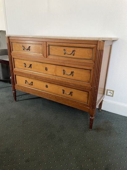Louis XVI style chest of drawers opening...