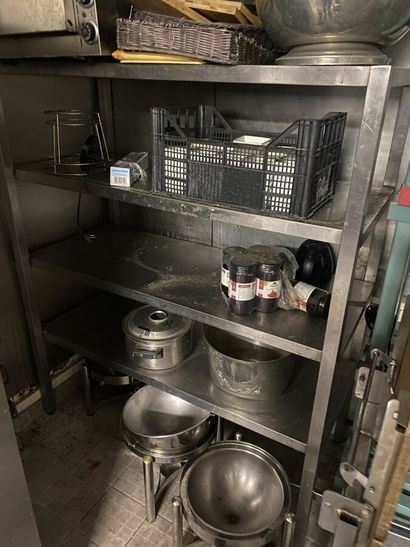 Stainless steel shelf with four levels 

Dimensions...