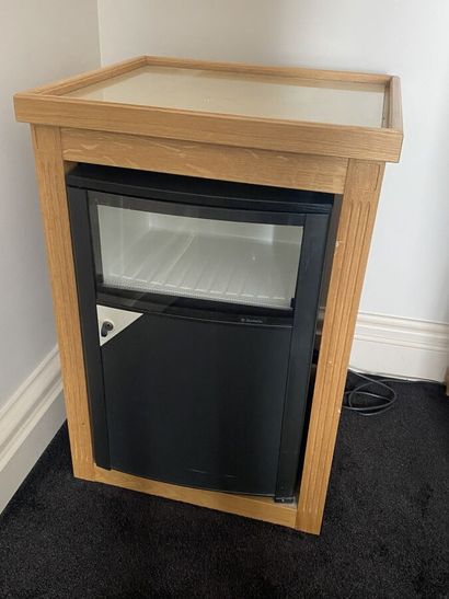 Piece of furniture mini-bar in clear wood...
