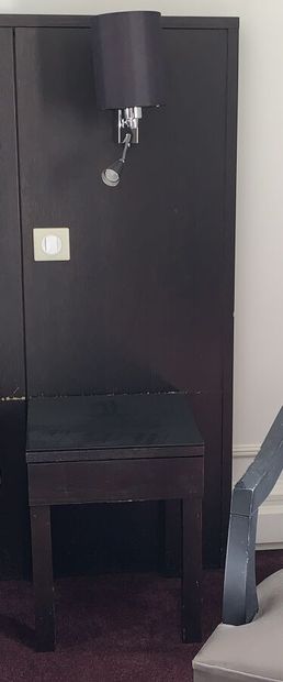 Pair of bedside tables in dark veneer (glass...