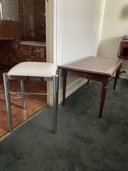 Louis XVI style suitcase holder 

We joined...