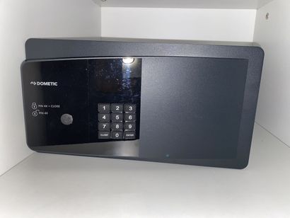 Small code safe with keyboard brand DOMETIC

Dimensions...