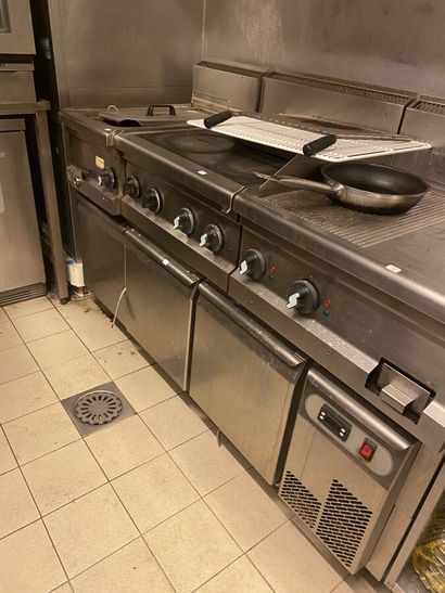 Professional stainless steel kitchen set,...