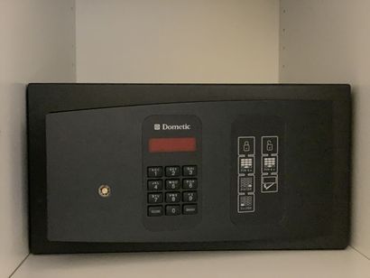 Small safe Dometic (Missing the cover).

Height:...