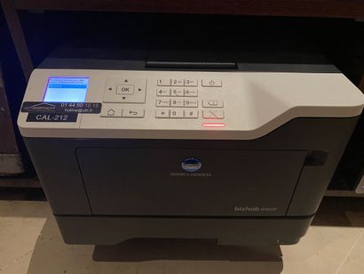A KONICA MINOLTA bizhub model 440 2P pri...