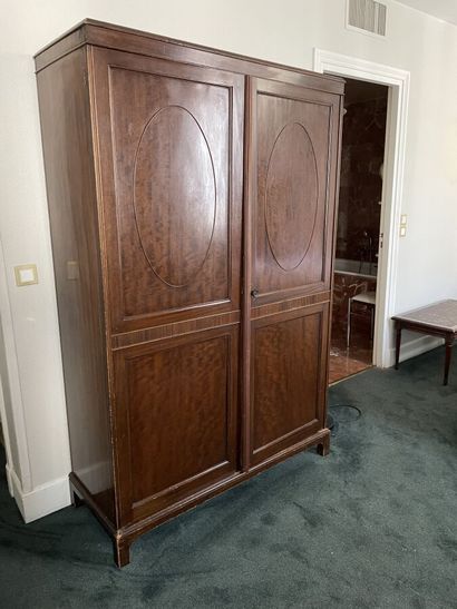 Console opening with two drawers 

Dimensions...