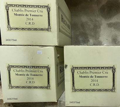 Trois cartons de 24 demi-bouteilles Chablis...