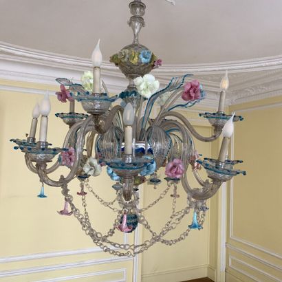 Polychrome glass chandelier of Murano with...