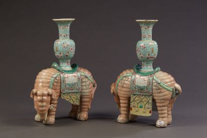 CHINA - 19th century
Pair of elephants in...