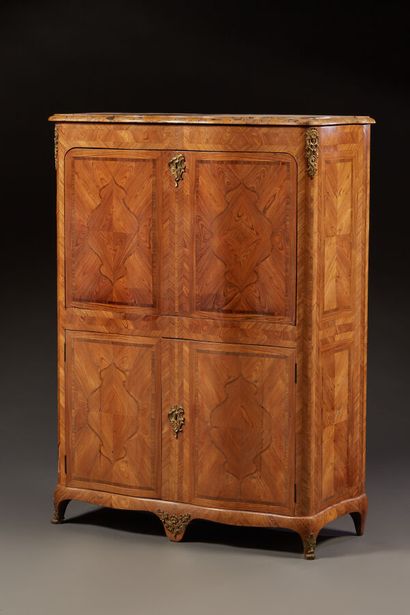 Straight secretary in wood veneer opening...