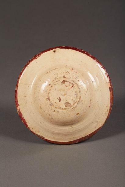Soup bowl in red and cream enamelled ceramic...