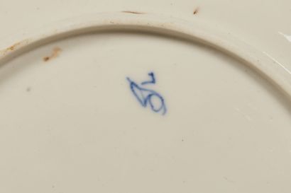 CHANTILLY - 10 porcelain plates with twig...
