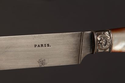Suite of 54 knives: 18 large knives, 18 cheese...
