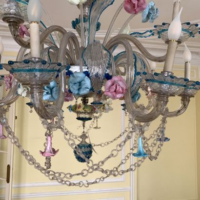Polychrome glass chandelier of Murano with...