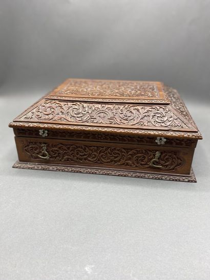 Wedding box in wood of Saint Lucia with carved...