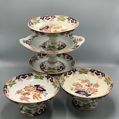 Set of five earthenware cake or cookie cups...