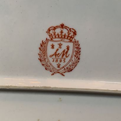 Large porcelain dish decorated with gilded...